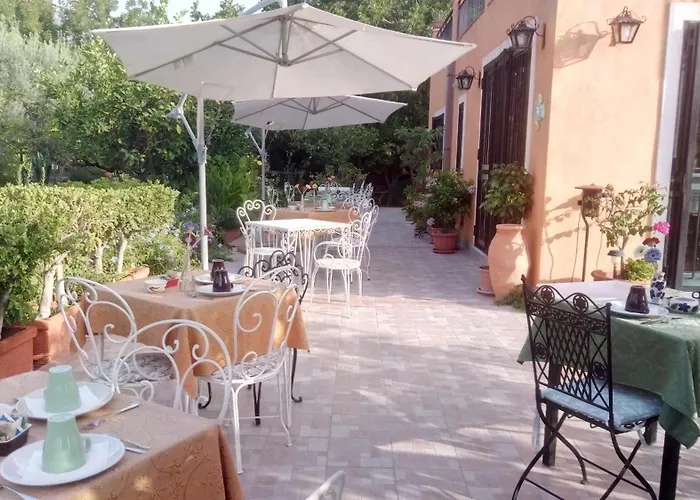 Giovanna Bed & Breakfast 3*